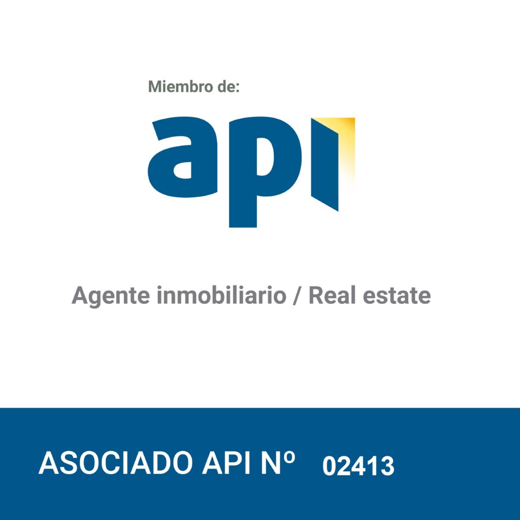 Certificado oficial de pertenencia a API como agente inmobiliario con numero de asociado 02413