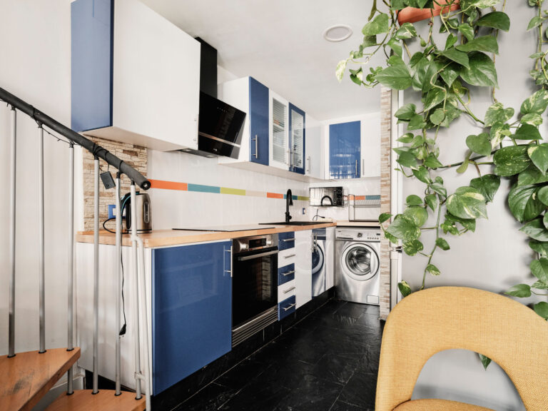 Kitchen1.jpg